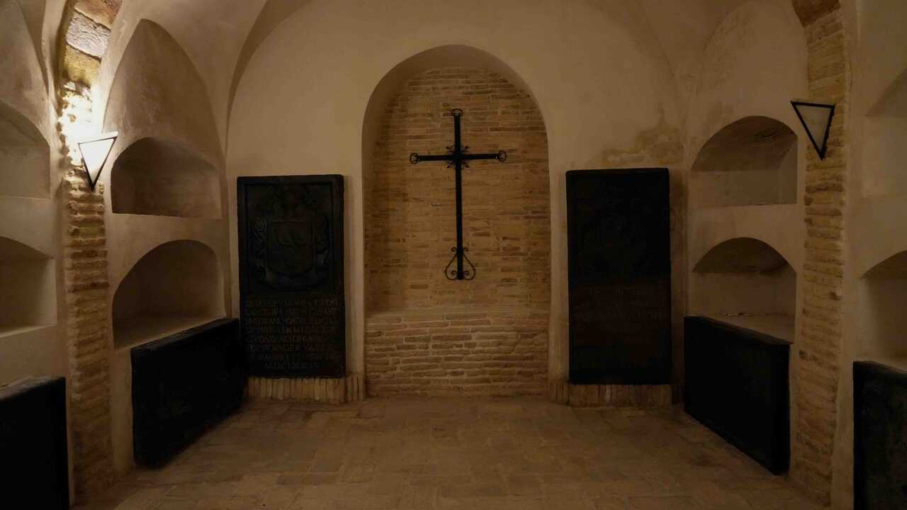 The Hidden Crypt Beneath a Zaragoza Church That Holds the Remains of Aragon’s Senior Officials