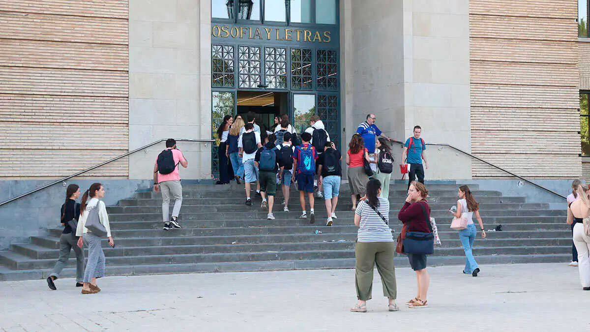 Around 7,000 students attend University of Zaragoza welcome events