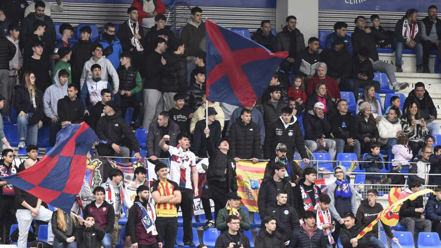 S.D. Huesca aims to turn Pinilla blue and red with €20 tickets and a bus trip to Teruel