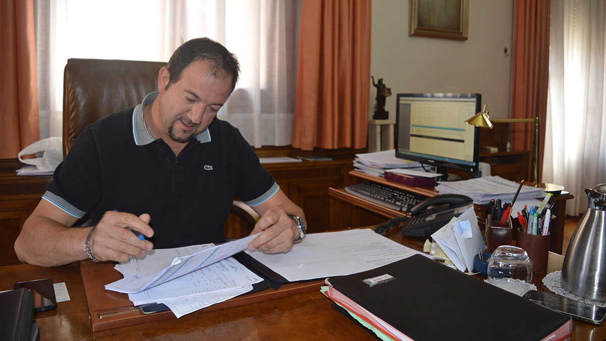 Vox recruits Ramón Millán, former DPT president and longtime PAR figure, for Aragon’s parliament