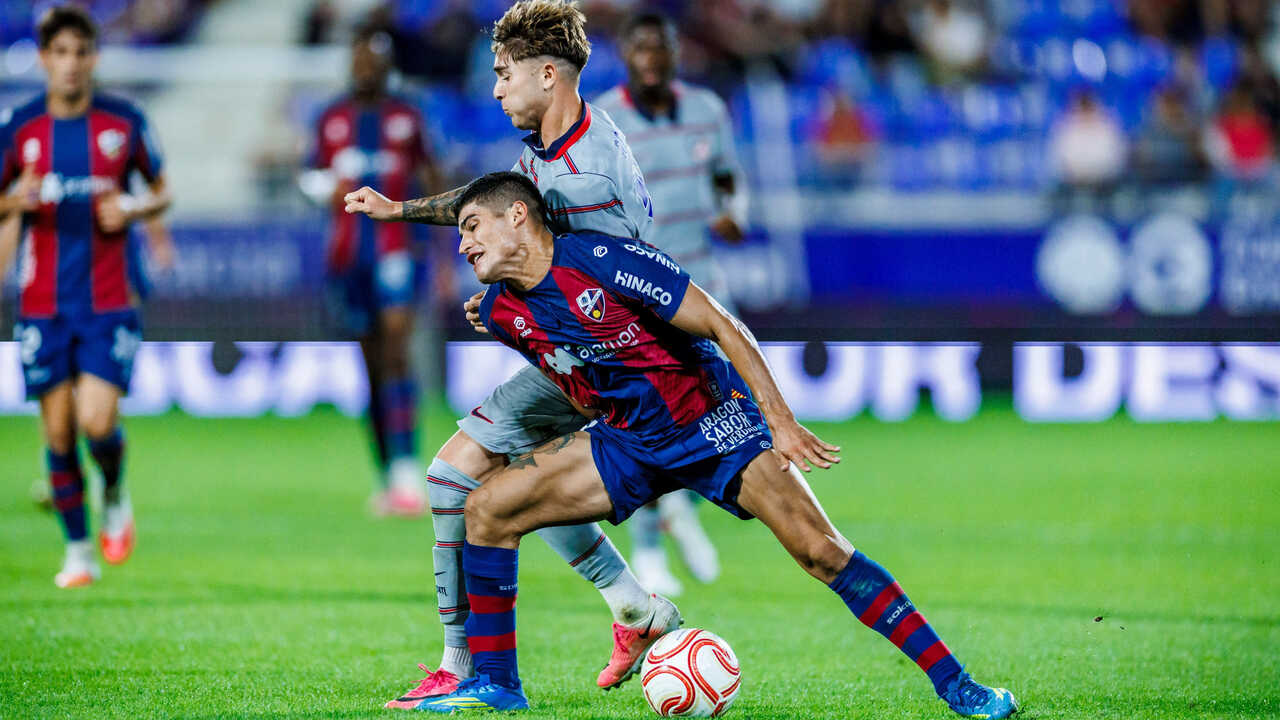 A More Competitive Huesca Held to a Draw by Atlético Madrileño