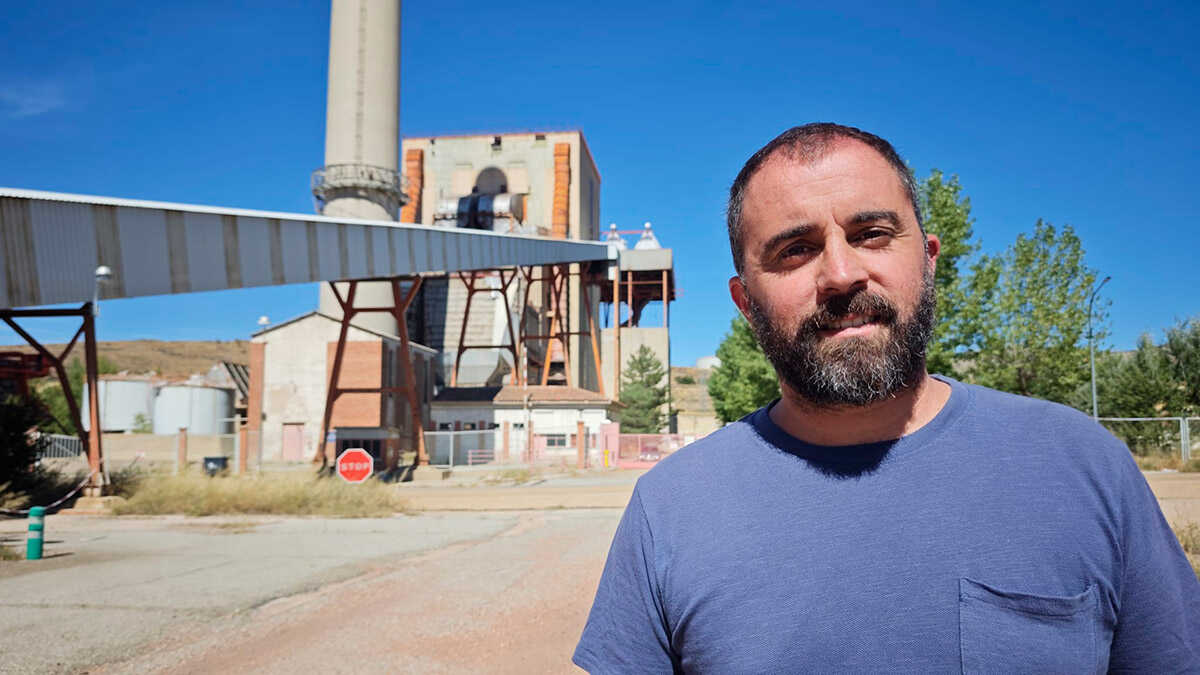 Escucha mayor offers help to preserve thermal power plant but asks Aragon government to lead