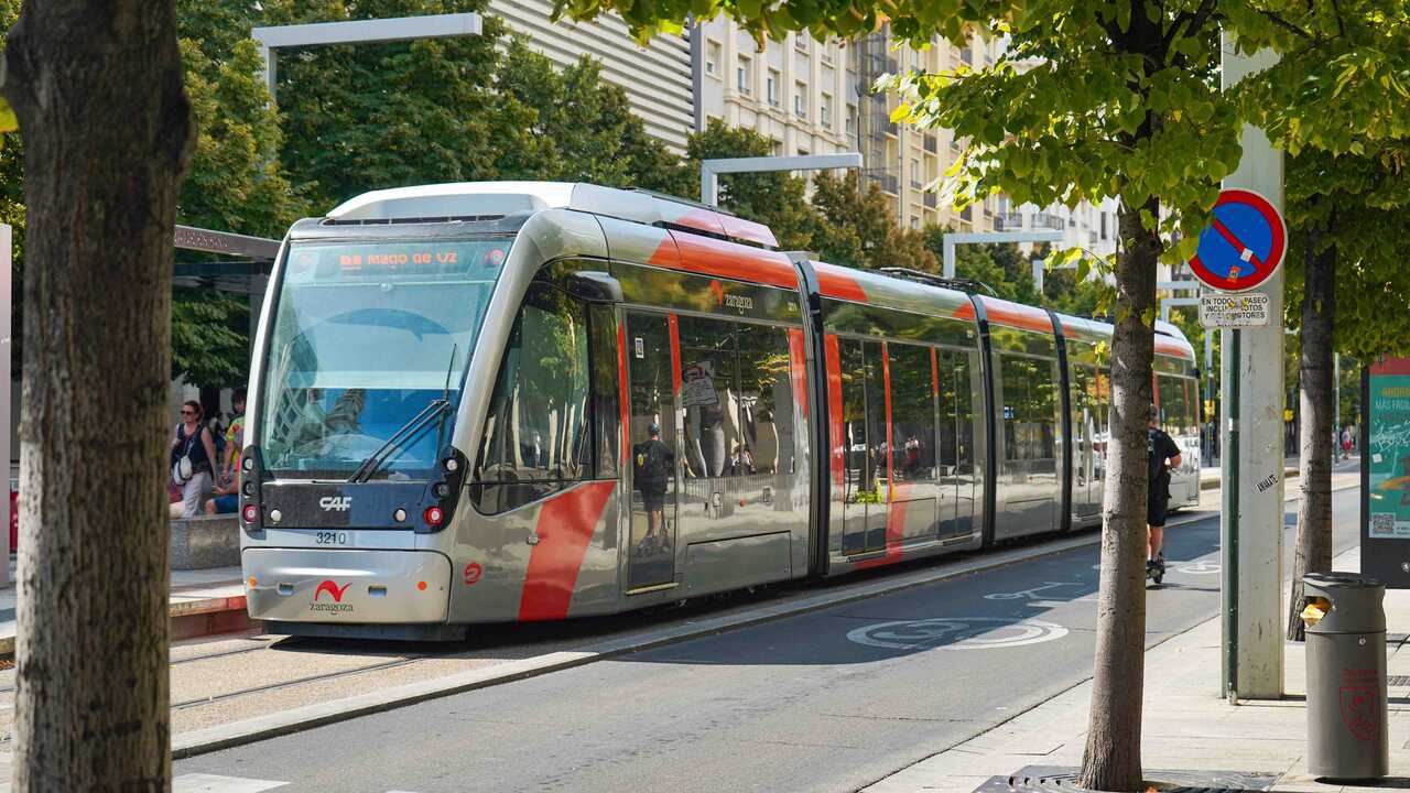 10 Years Ago in Aragon: What the Major Bus and Tram Reinforcement for the Pilar Festivities Looked Like