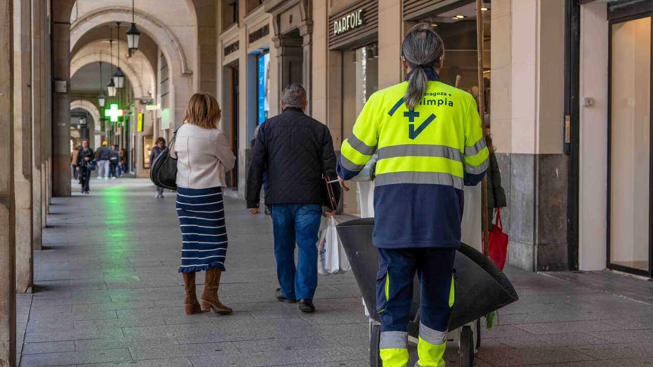 Zaragoza Braces for Cleaning Strike as City Sets 40.5% Minimum Service Level