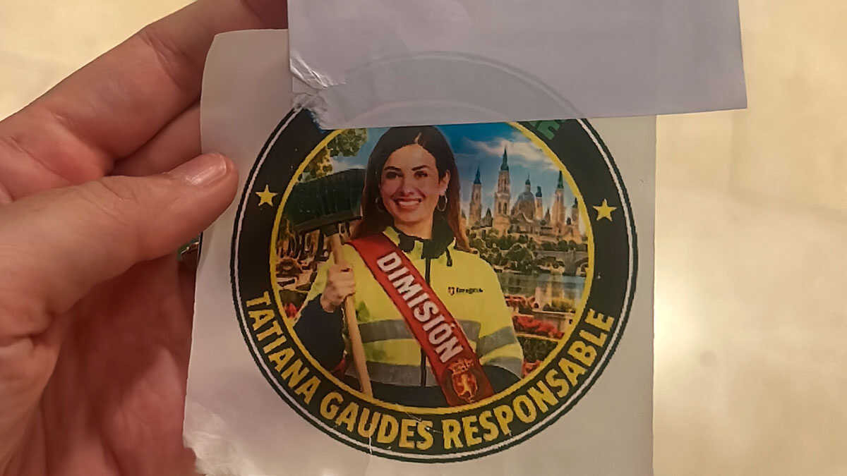 Tensions rise over Zaragoza cleaning strike as Gaudes says her mother's home was targeted