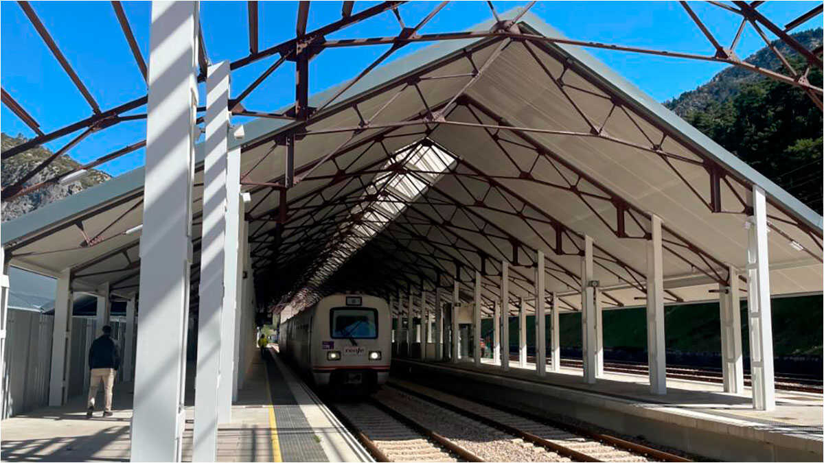 Renfe and Aragón Emprende Foundation bring entrepreneurship aboard the Canfranero, connecting talent and territory