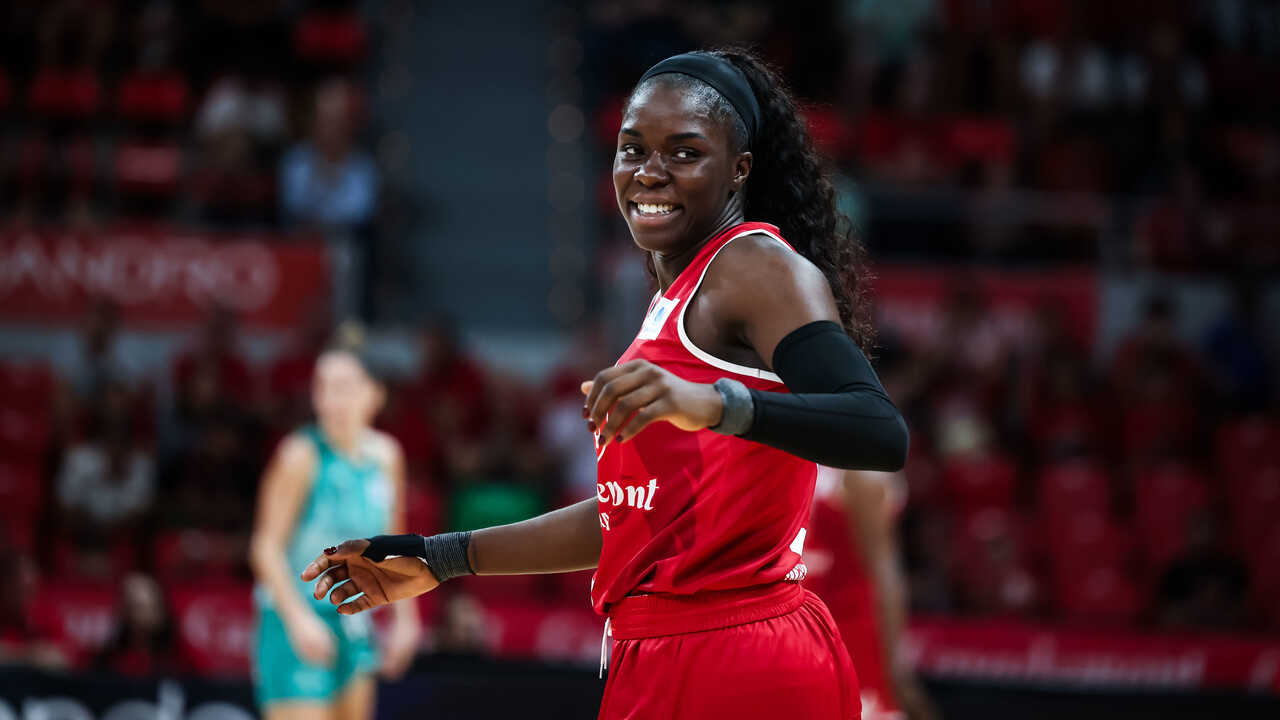 Ornella Bankolé ahead of EuroLeague debut: “We know we can’t afford mistakes”