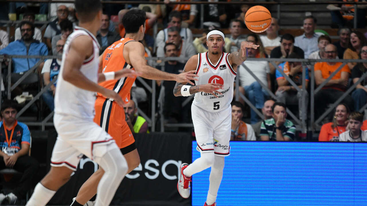 Caleb Homesley, Casademont Zaragoza guard: "We don't want to get carried away by our strong start to the season"