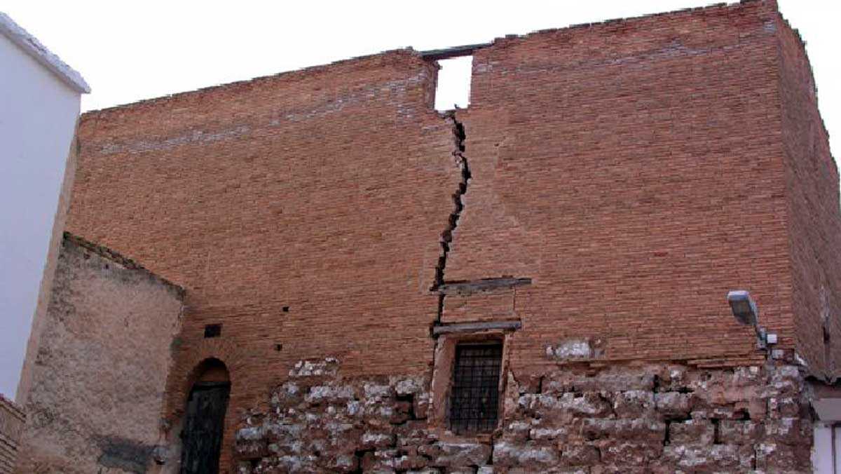 Five Years Ago in Aragon: The Historic Counts of Bureta Tower Returned to the Heritage Red List Due to Deterioration